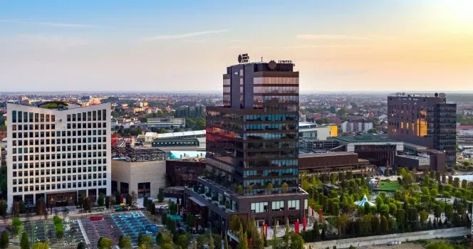 Iulius Town Timișoara a fost inaugurat, valoarea investiției totale ridicându-se la 442 de milioane de euro