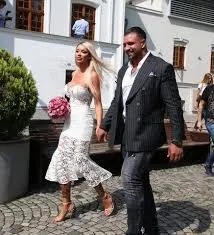 Bianca Dragusanu deranjata de barfele legate de problemele financiare