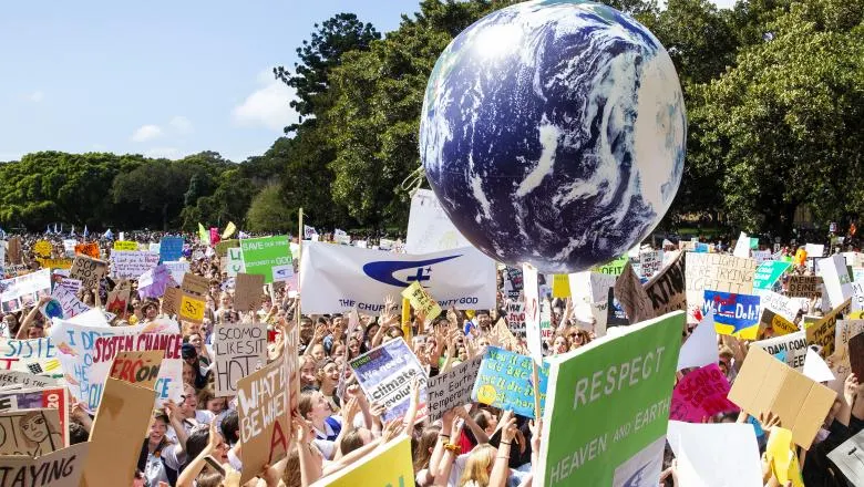 Prima țară care introduce o disciplină obligatorie despre schimbările climatice
