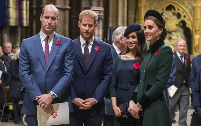Ducii de Cambridge și Sussex, felicitări de Crăciun inedite