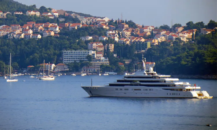 Vacanță de miliardar. Unde călătoresc de Crăciun cei mai bogați oameni din lume