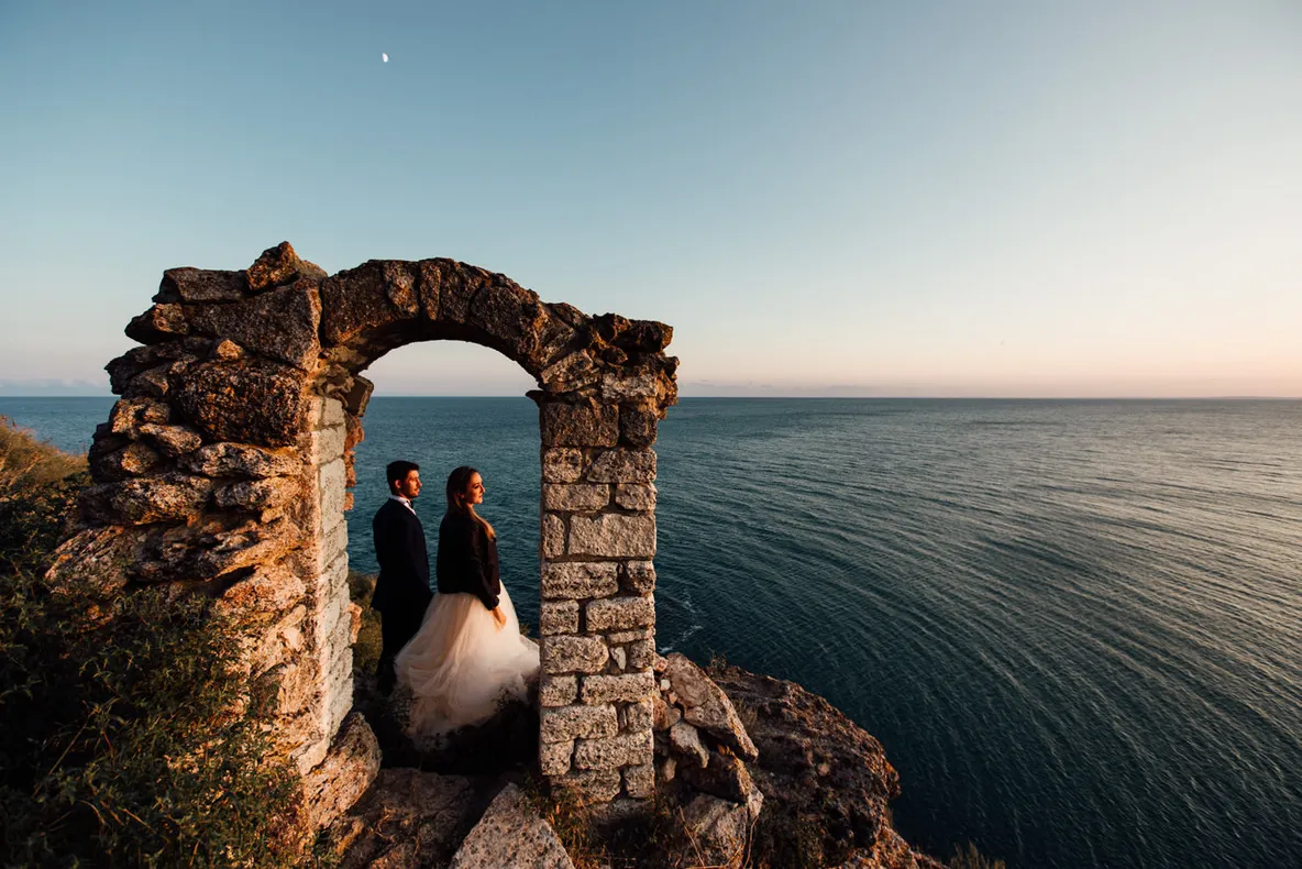 5 locații inedite pentru ședința foto „trash the dress”