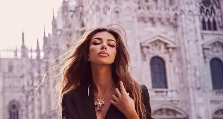 N-ai să crezi ce face Mădălina Ghenea în Italia