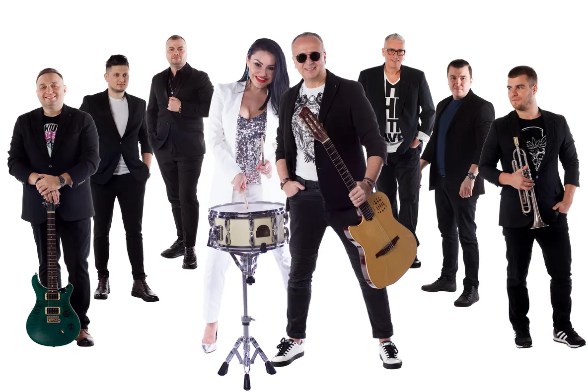 Decizie radicală luată de Neylini și colegii de la Mihai Napu Band. Ce o leagă pe solistă de Italia