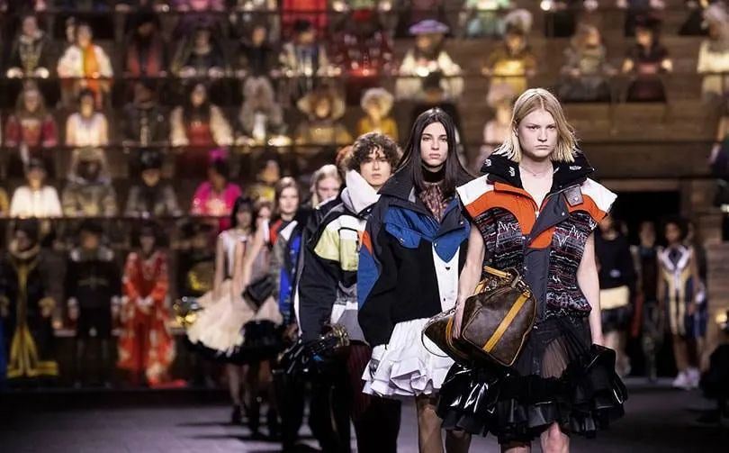 Louis Vuitton propune un nou design pentru geanta clasică Vuitton Keepall