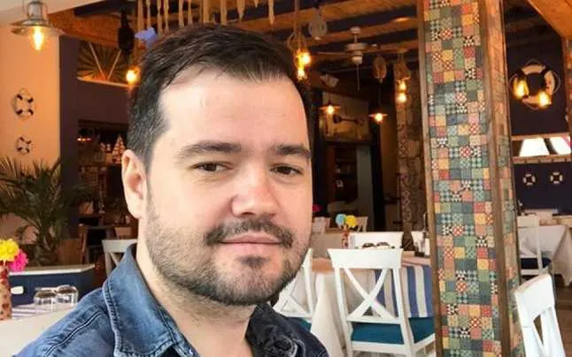Cum a devenit celebru Laurențiu Duță? Solistul a făcut 44 de ani