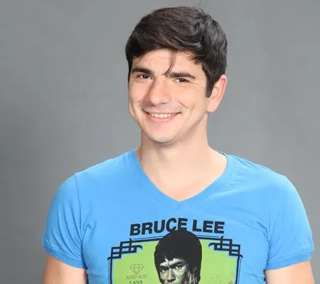 Cine este iubita lui Alex Bogdan, prezentatorul de la Gopo