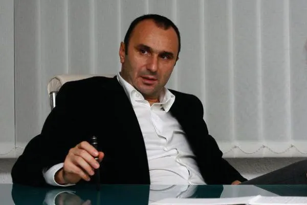 Ce mândru este Marius Tucă de fiica lui, frumoasă Daria