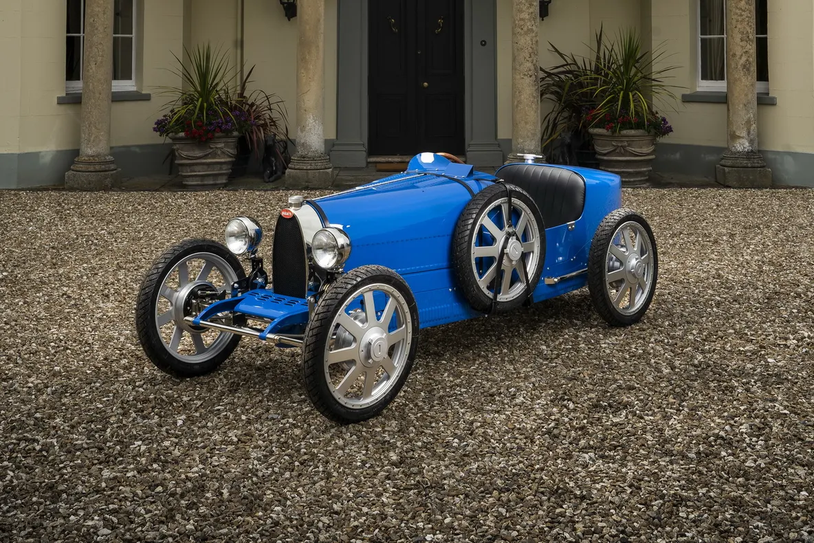 Bugatti vinde o mașină electrică pentru copii care costă cât o Tesla