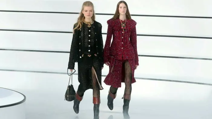 Chanel estimează doi ani dificili pentru piața bunurilor de lux