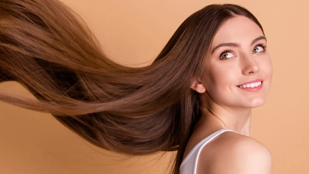 Cum avem grijă de extensiile din păr natural
