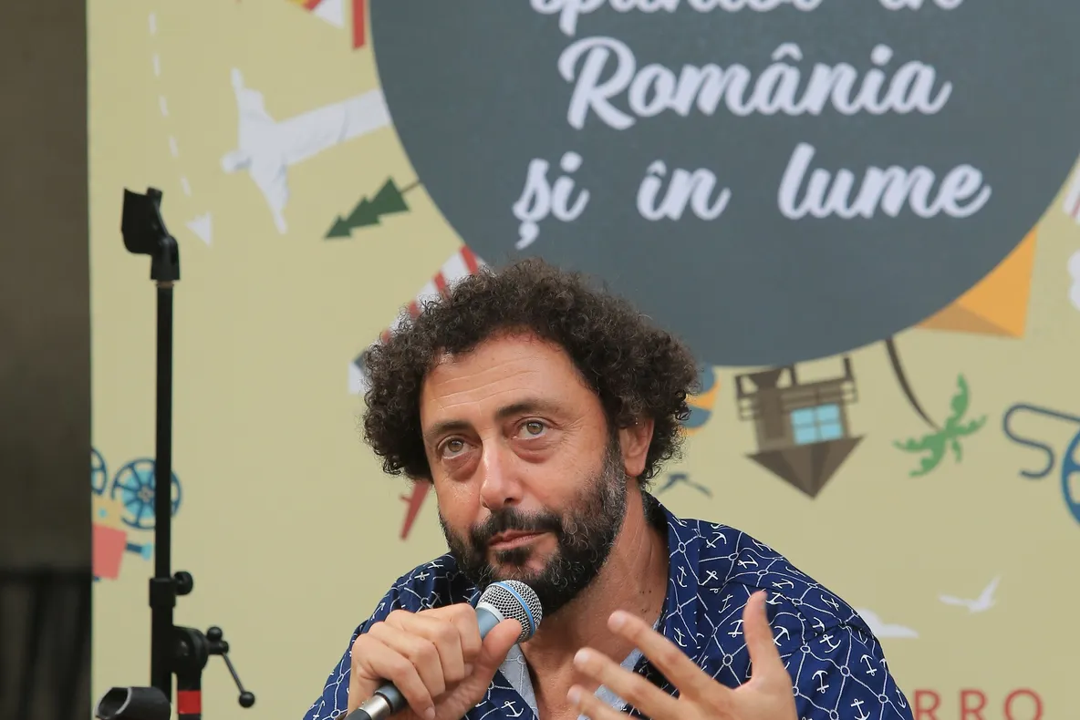 Regizorul serialului "Vlad", Jesus del Cerro a lansat prima carte scrisă de el