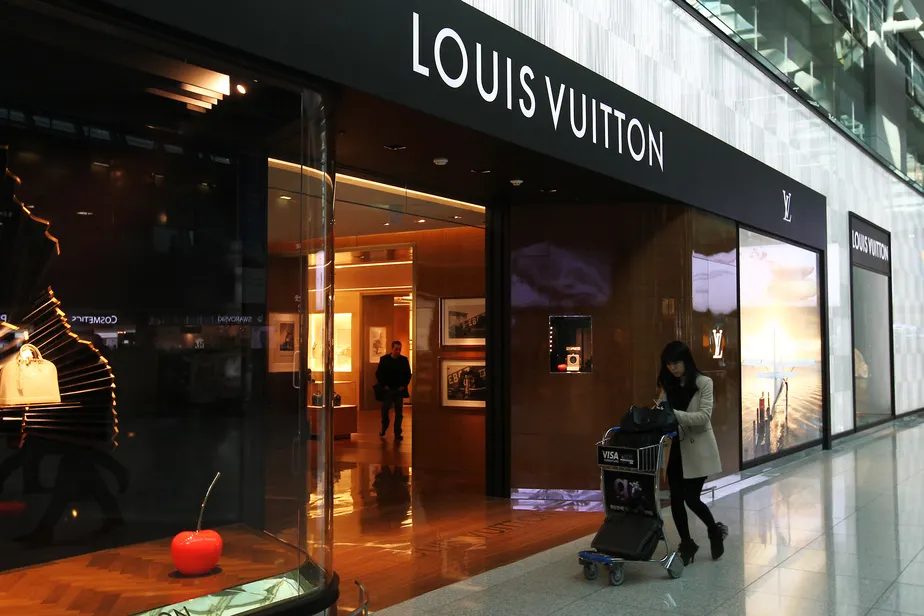 COVID-19 sau când sectorul luxului își pierde strălucirea