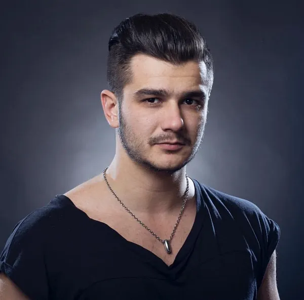 Prin ce schimbare majoră a trecut actorul Vlad Drăgulin
