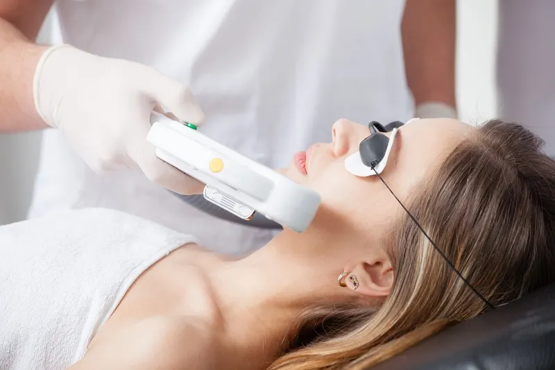 Laserele medicale, soluție pentru afecțiunile dermatologice