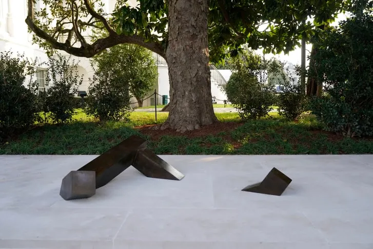 Noua sculptură de la Casa Albă scrie istorie