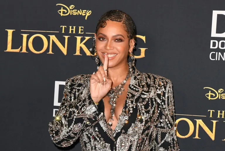 Look-urile haute fashion de pe albumul lui Beyonce „Renaissance”