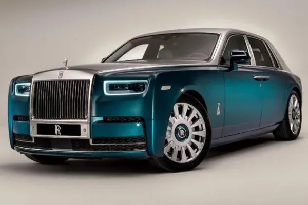 Cea mai profundă expresie a creativității | Noul Rolls Royce Phantom, mașina anului 2021