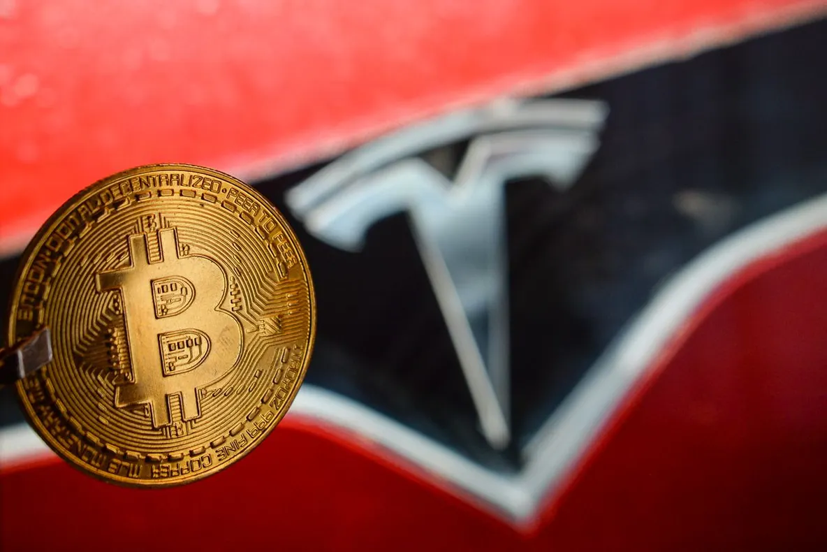 Cât de riscant este să cumperi o Tesla folosind bitcoin?
