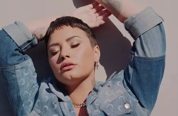 Demi Lovato începe un nou capitol: „Presiunea era prea mare”
