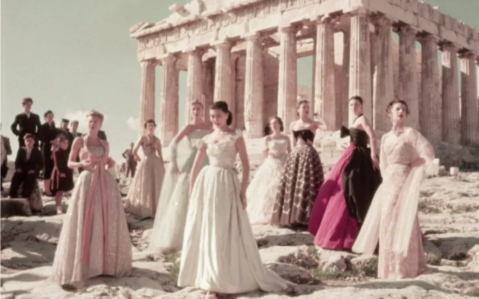 Dior sărbătorește Grecia