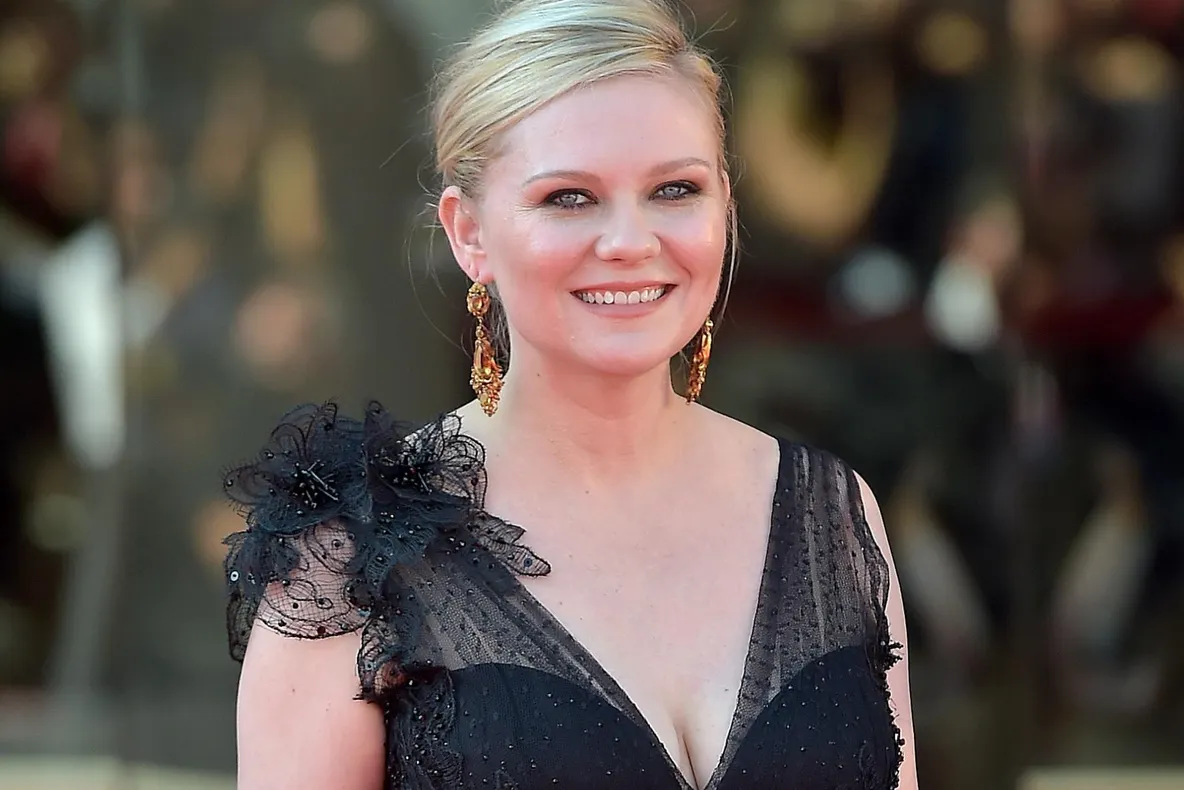 Kirsten Dunst a născut al doilea copil, „un înger, dar un înger flămând”