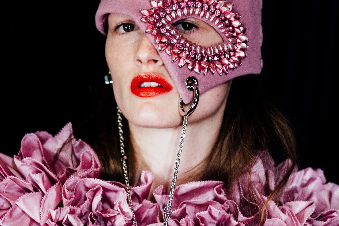 Cele mai surprinzătoare 5 bijuterii din show-ul Gucci