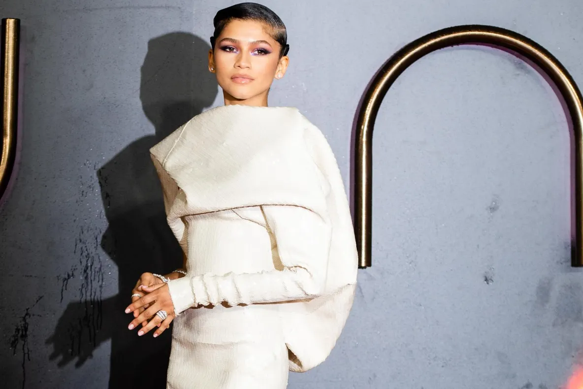 Inspirant și clar: stilul Zendaya