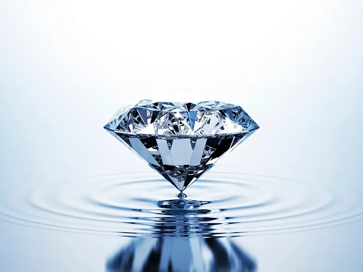 Aflați de ce omenii preferă mai mult diamantele cultivate în laborator