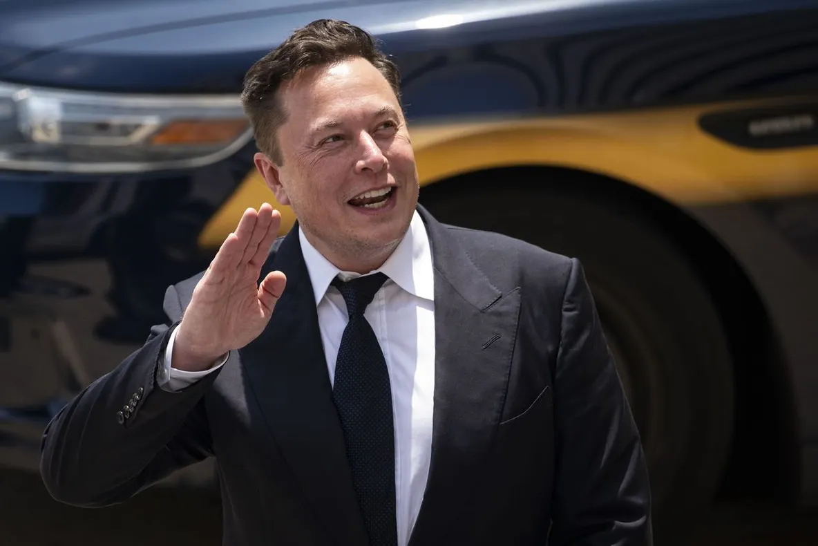 Elon Musk a devenit tată de gemeni în secret. Cine e mama bebelușilor