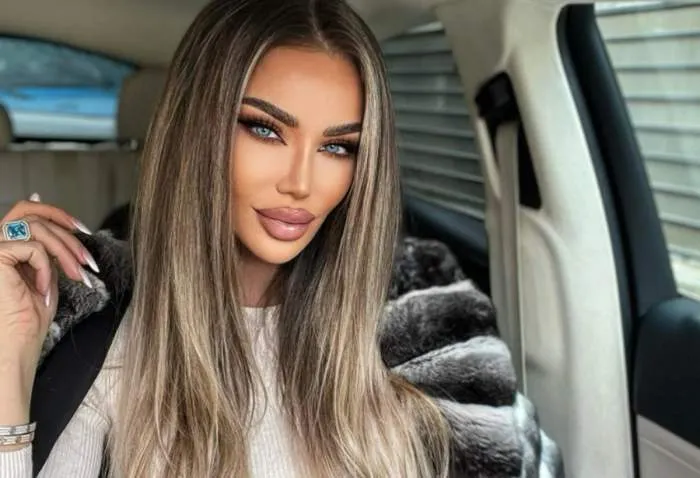 Cum a reacționat Bianca Drăgușanu când a fost acuzată că are geantă Chanel contrafăcută