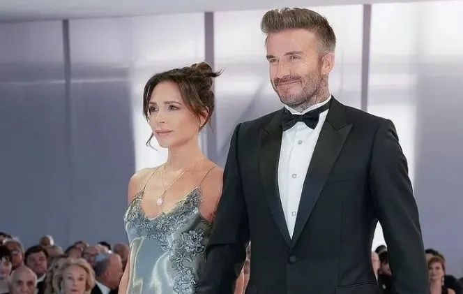 Nunta din familia Beckham. Toată lumea era îmbrăcată în Victoria Beckham, cu excepția miresei