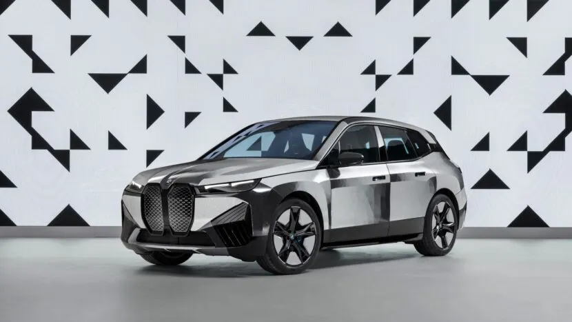 Cum funcționează mașina BMW care își schimbă culoarea VIDEO