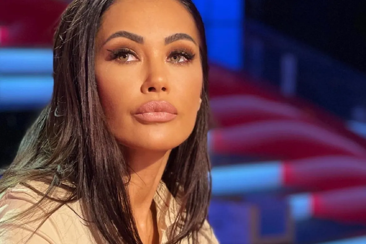 Oana Zăvoranu, trimisă în judecată pentru șantaj