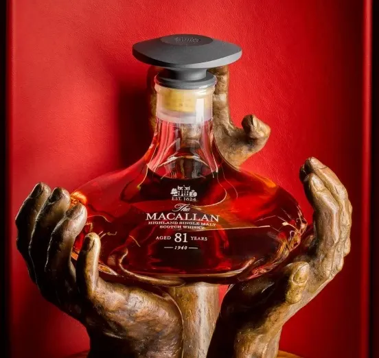 Cel mai vechi whisky din lume, numit „The Macallan The Reach”, ar putea aduce până la 215.000 $ la licitație