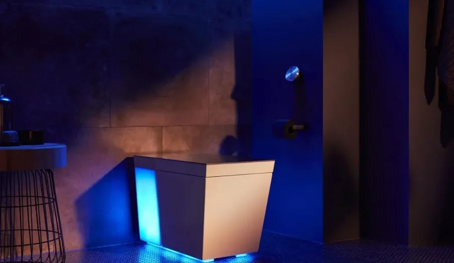 Preț incredibil pentru toaleta hi-tech, compatibilă cu Alexa. Îi poți controla temperatura și redă melodiile tale preferate