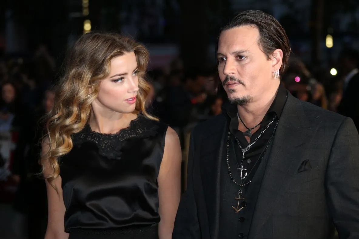 Amber Heard vrea rejudecarea procesului cu Johnny Depp