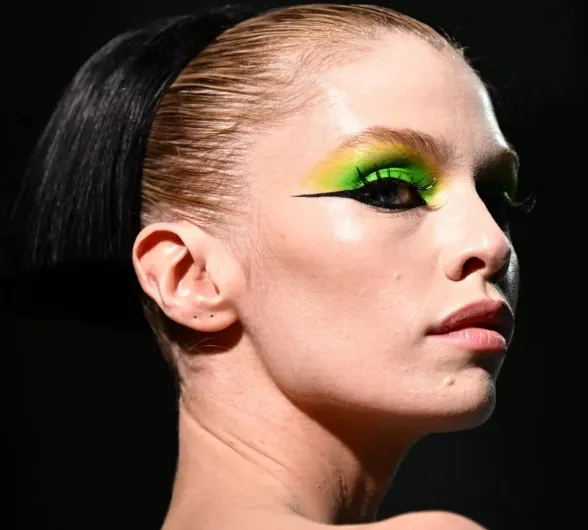 Look-urile de frumusețe ale spectacolului Jean Paul Gaultier, printre cele mai creative din Haute Couture Week