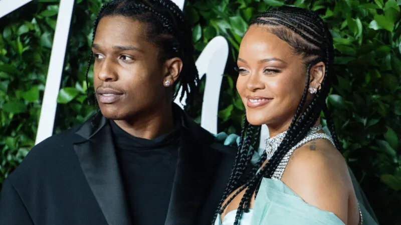 Numele băiețelului Rihannei și al lui A$AP Rocky a fost dezvăluit, în sfârșit