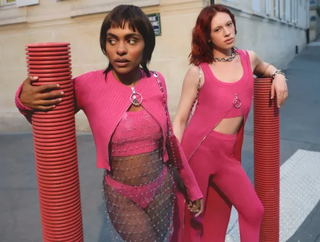 Paco Rabanne x Zalando: capsula care luminează garderoba noastră de primăvară