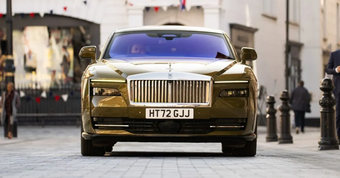 Rolls-Royce pune gând rău viitorilor clienți