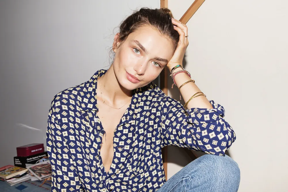 Românca Andreea Diaconu a defilat la Victoria’s Secret Fashion Show 2024