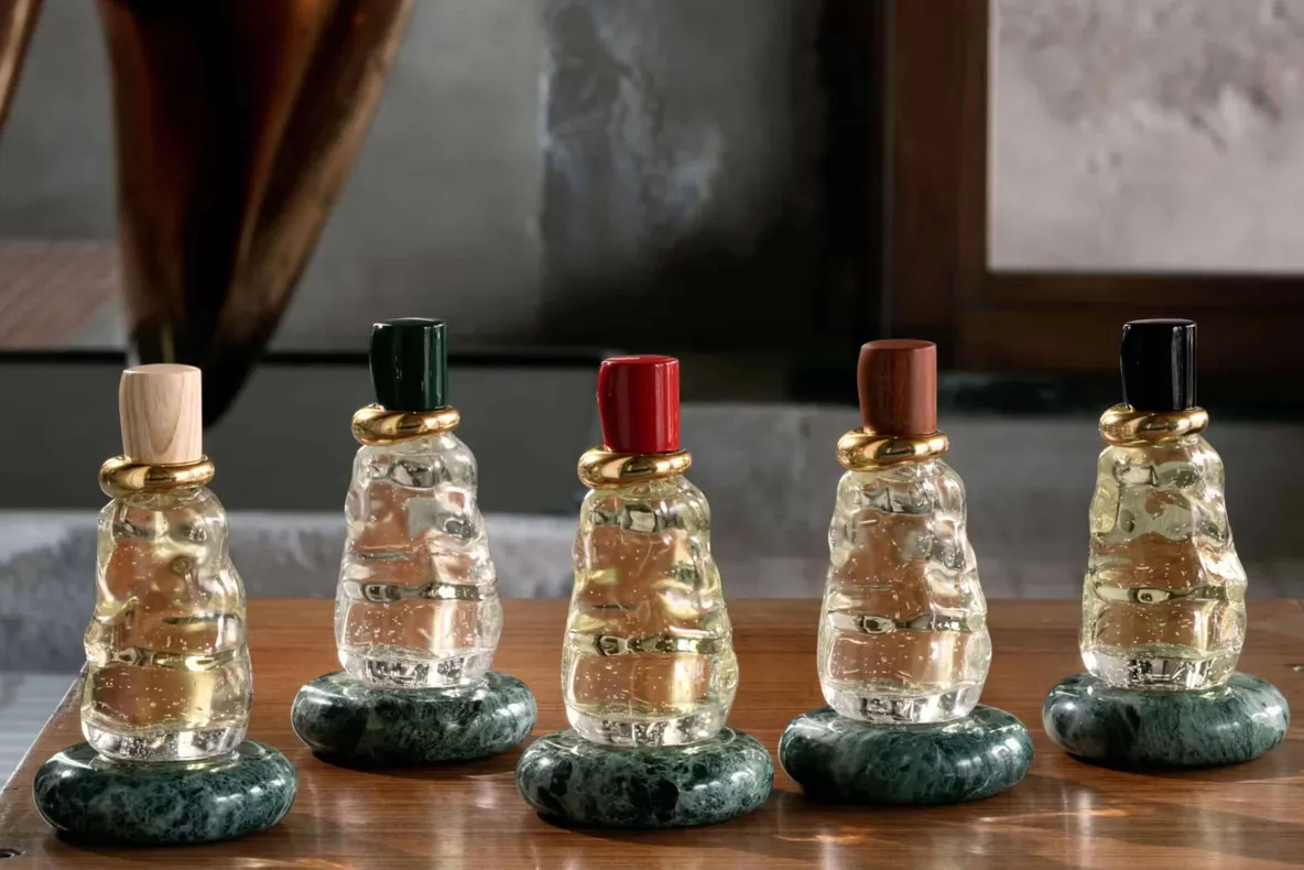 Bottega Veneta lansează o colecție de parfumuri de lux, inspirate de Veneția