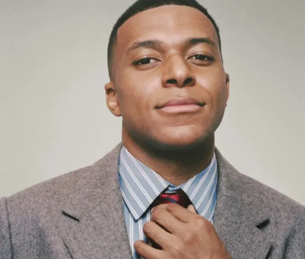 Kylian Mbappé, imaginea renașterii casei Dior sub conducerea lui Jonathan Anderson