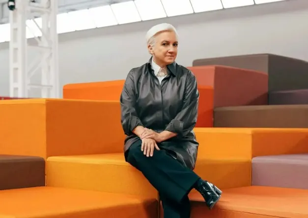Maria Grazia Chiuri este numită director de creație al casei de modă Fendi