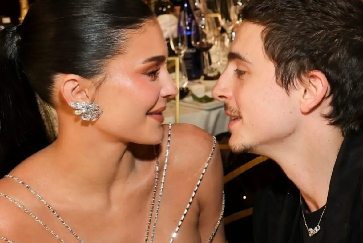 Timothée Chalamet și Kylie Jenner și-au oficializat relația pe Instagram