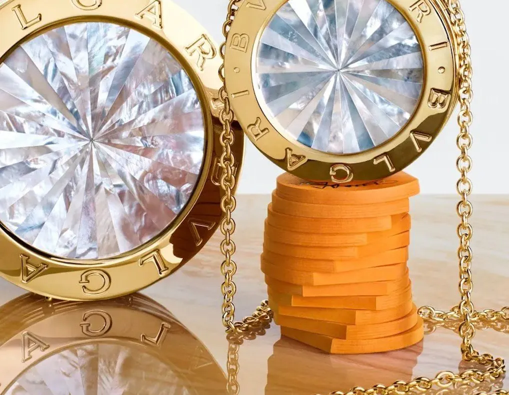 Bvlgari lansează Icons Minaudières – prima colecție de clutch-uri de seară