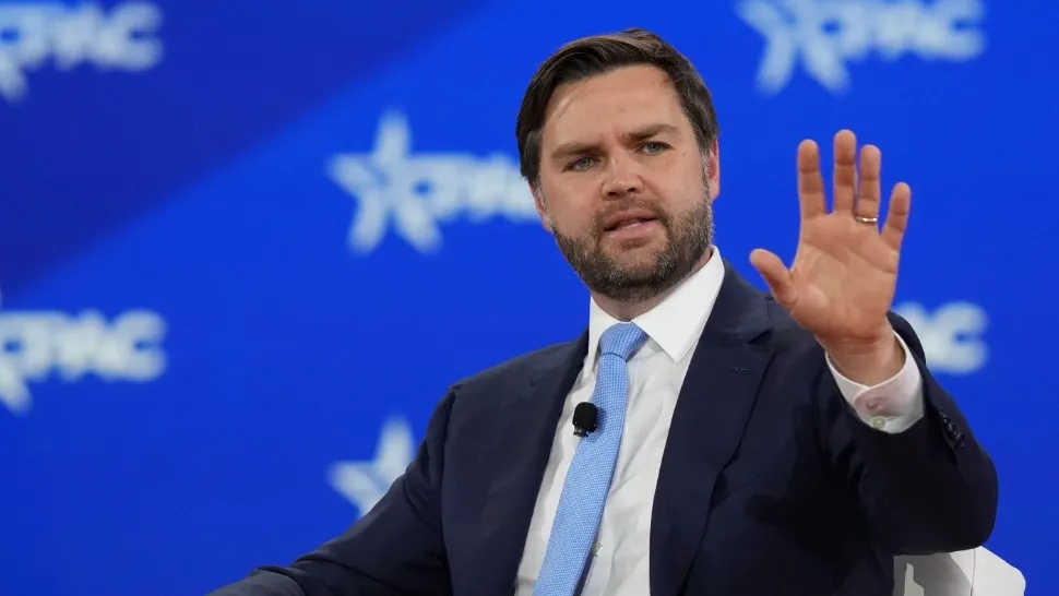 JD Vance vorbește despre sfârșitul vremurilor și „energii întunecate”. „Nu aș fi șocat dacă Antihristul ar umbla printre noi”