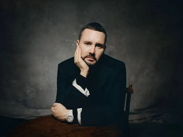 Designerul Kim Jones își lansează propriul brand de modă
