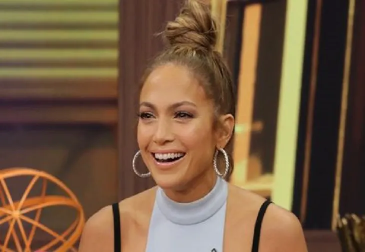 Jennifer Lopez, coc